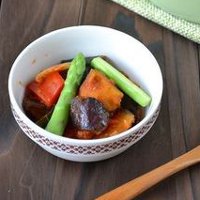 夏野菜のトマト煮込み