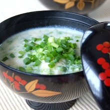 生海苔と山芋の味噌汁