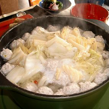 白菜漬けと鶏団子の鍋