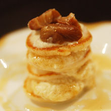 そば粉のミニパンケーキ　栗と蜂蜜のクリーム